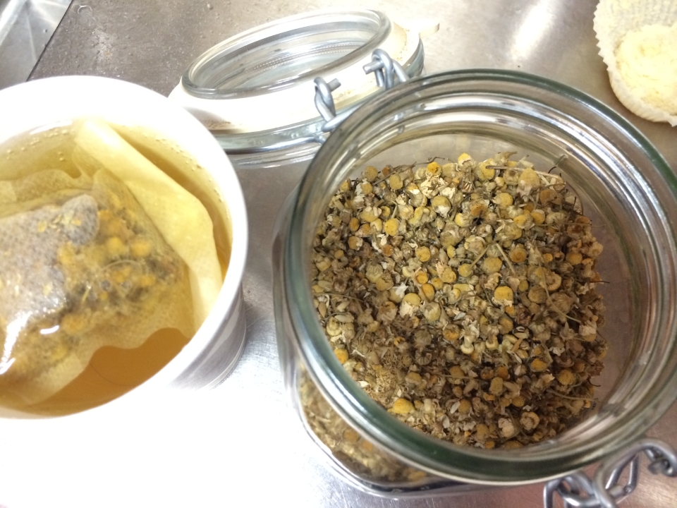 Loose leaf chamomile tea