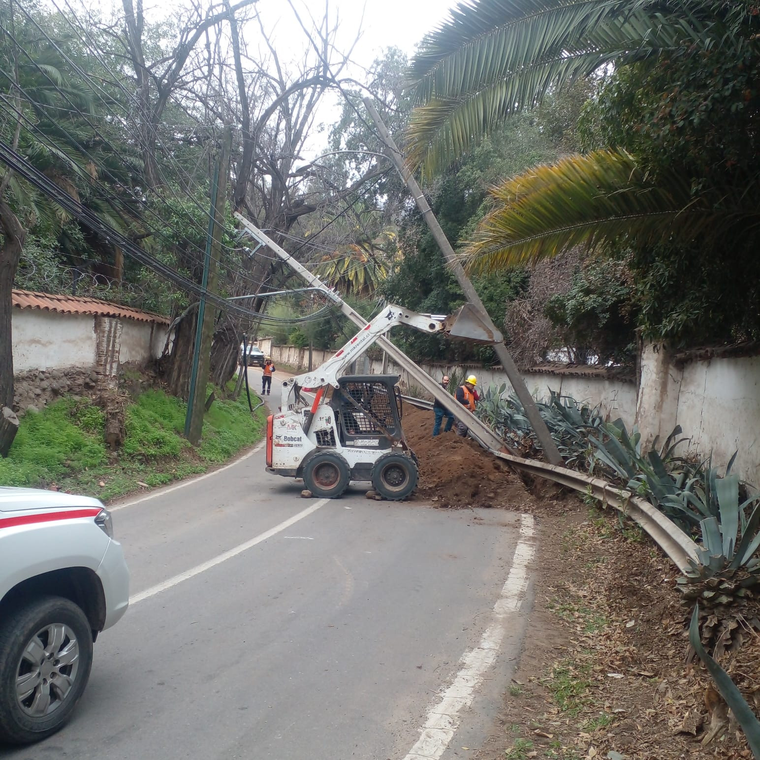 caida postes sanjuan03