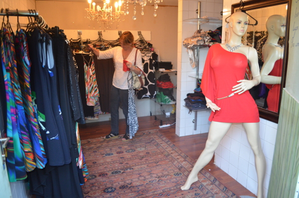 robo tienda moda06