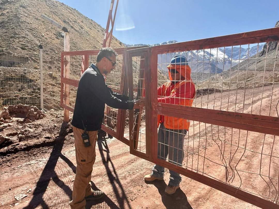 cierre embalse2 4 26 04