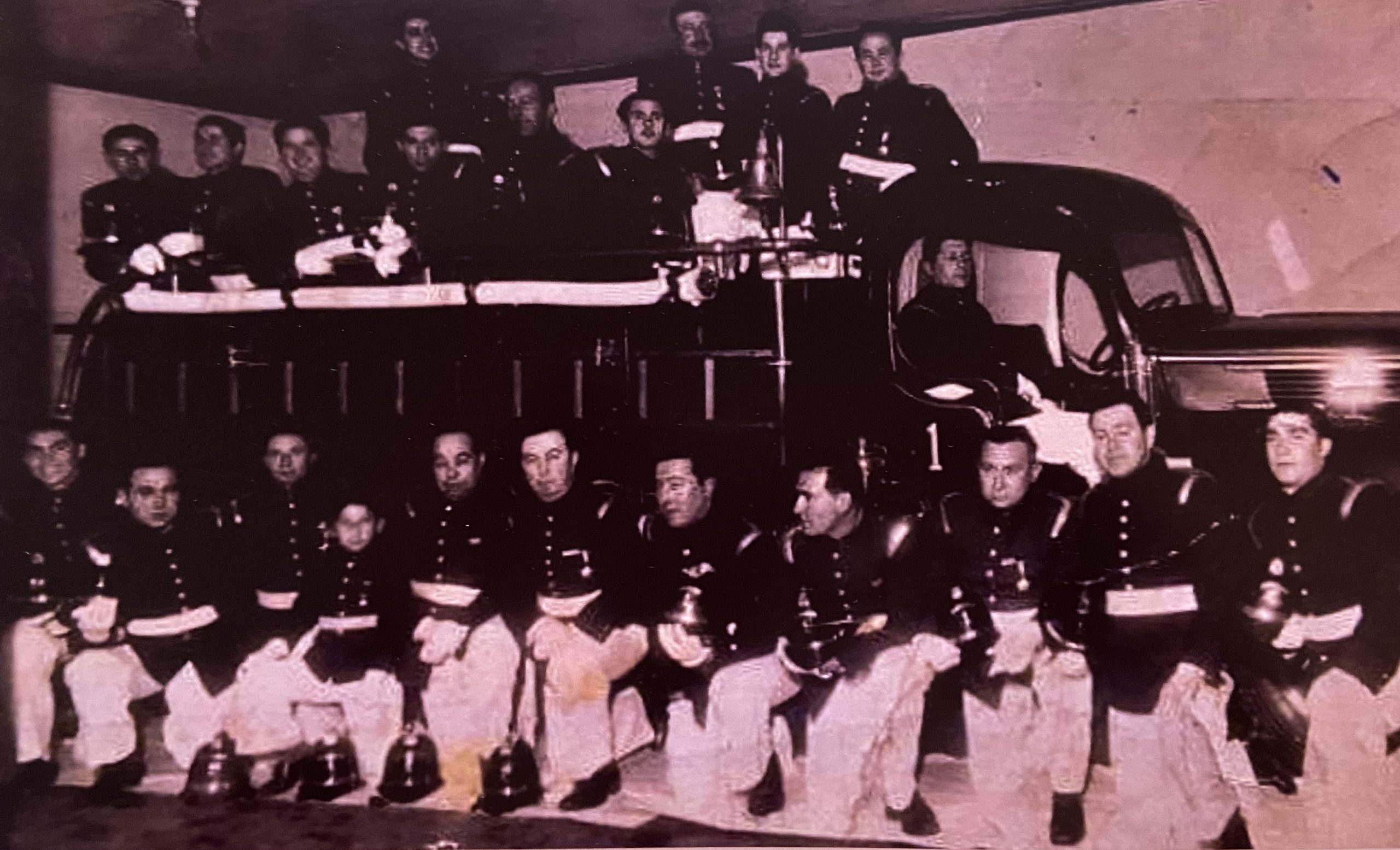 llegada Carro Ford 02 agosto1941 scaled