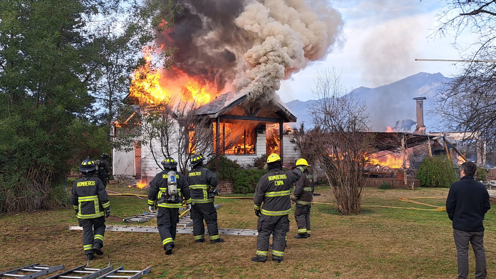 incendio concejal mujica03